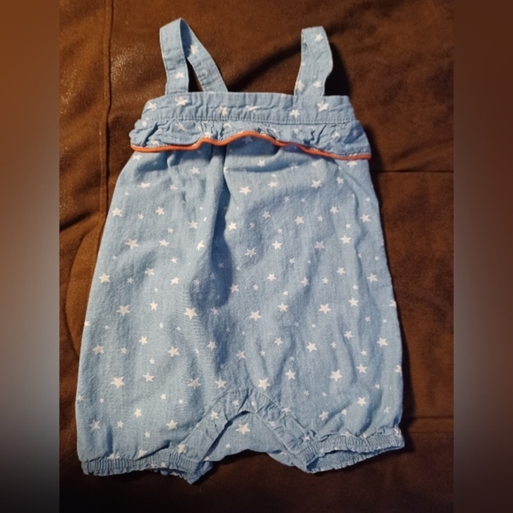 VINCE CAMUTO/ CELEBRATE, 24 MONTH BUNDLE. - Picture 2 of 6